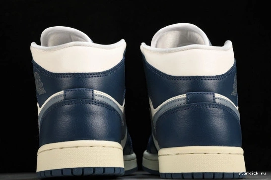 BQ6472-414 BQ6472-414 Blue Jordan  Mid Air  1 French 0104